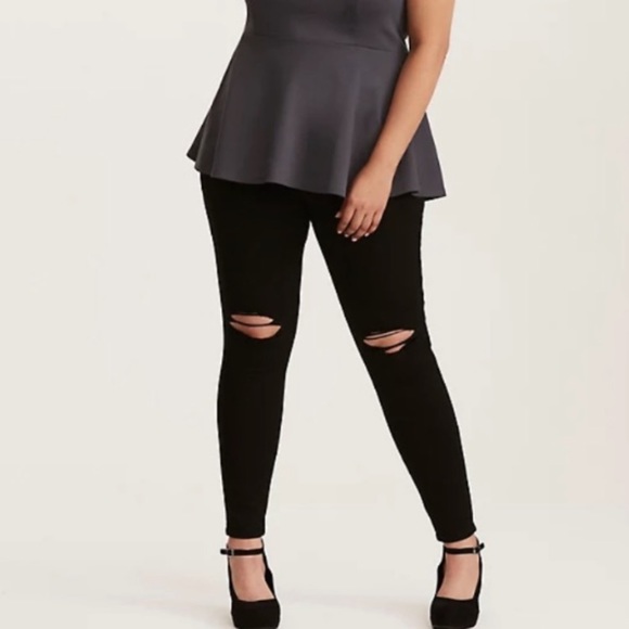 Torrid Premium Distressed Washed Black Skinny Jeggings Size 18 - Picture 2 of 10